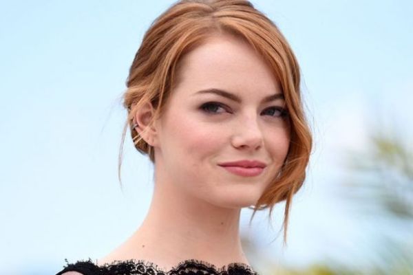 1-emma-stone2C289E8C-4911-4C6D-9C56-79E6D70C4682.jpg
